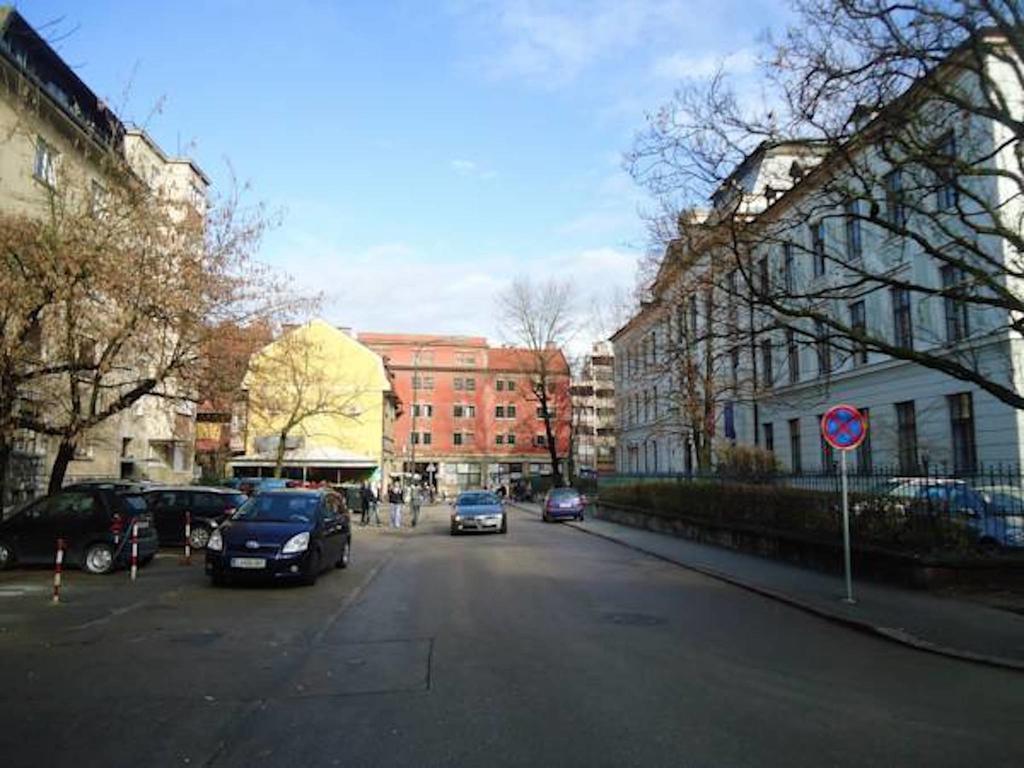 Bright Apartment Ljubljana Luaran gambar